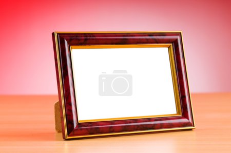 Cadres photo sur la table