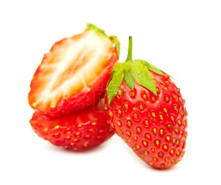 Fraises isolées sur blanc 