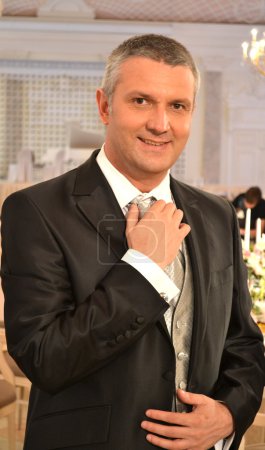 Homme au restaurant 